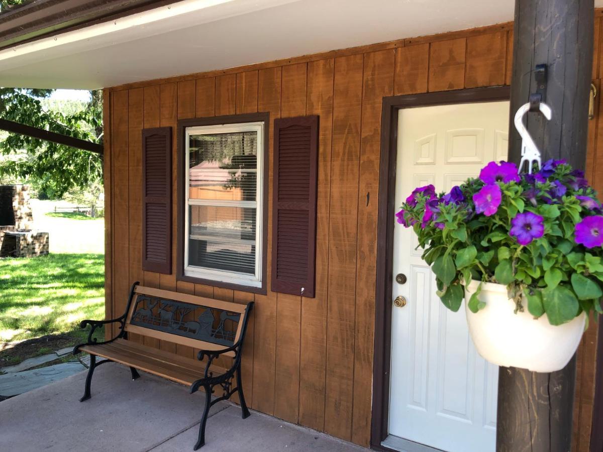 Spring Creek Inn Hill City Luaran gambar