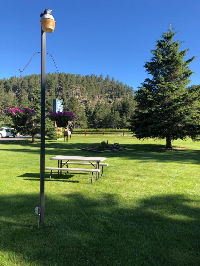 Spring Creek Inn Hill City Luaran gambar