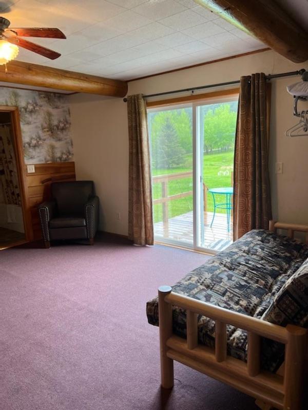 Spring Creek Inn Hill City Luaran gambar